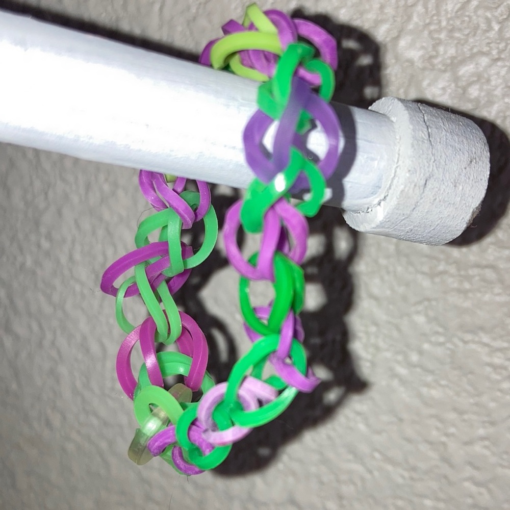 sour watermelon—- rainbow loom bracelet